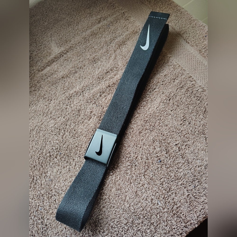 Nike adjustable waist belt
